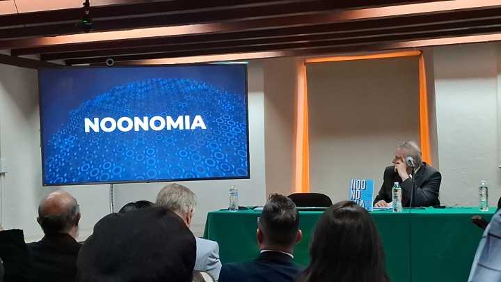 La razón y lo humano, bases de la teoría de la Noonomía propuesta por Sergey Bodrunov en Puebla