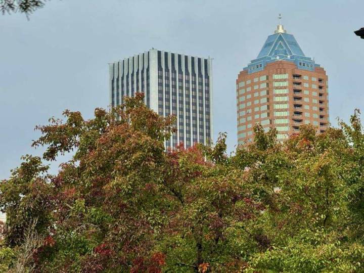 Mild, mainly dry Wednesday as stormy weather returns to Portland this weekend