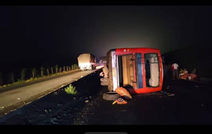 Over 20 Injured as Bus Carrying Pilgrims Overturns in Balasore; 5 in Critical Condition