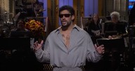 Así reaccionó Bad Bunny en Saturday Night Live a críticas por ser elegido para el Super Bowl