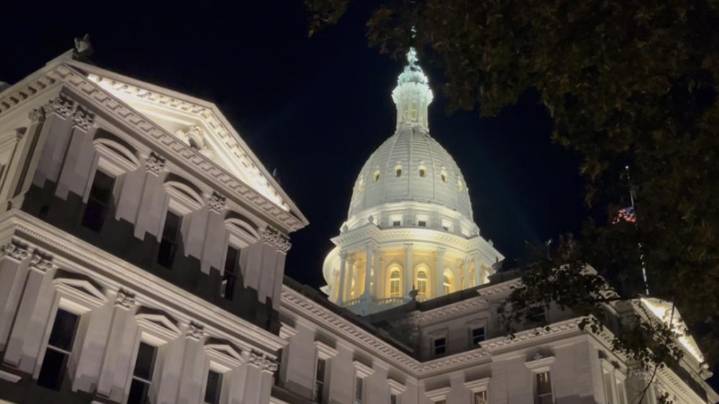 AT THE CAPITOL | MI lawmakers miss budget funding deadline, top lawmaker offers Tuesday night update on negotiations