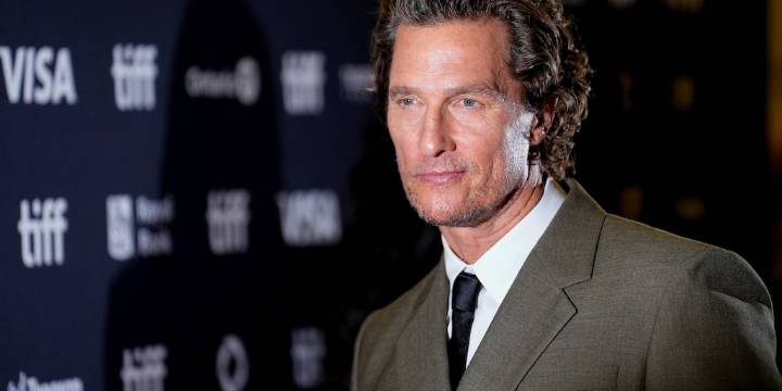 “Soy poeta, filósofo, artista y estoy vendiendo creencias”, Matthew McConaughey desafía los prejuicios de Hollywood en su nuevo libro