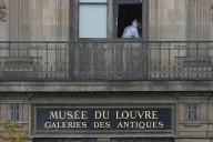 Los graves fallos de seguridad que permitieron el robo en el Louvre: "Hace un mes se apagó la alarma de una de las ventanas porque se activaba erróneamente"