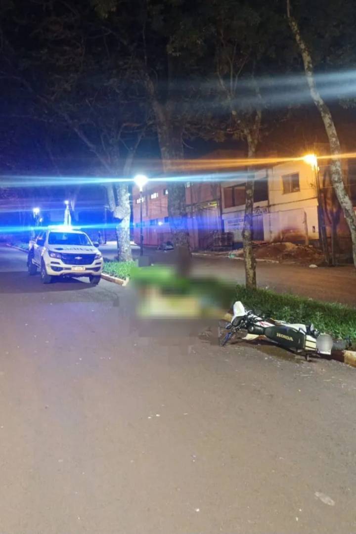 Falleció motociclista al despistar en Wanda