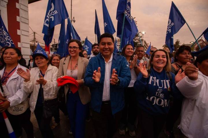 RN suspende militancia de gobernador Diego Paco por apoyar a Kast