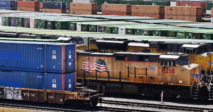 La OMC mejora sus previsiones sobre el comercio mundial