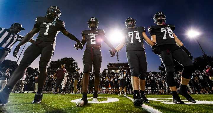 High school football rankings for Oct. 6: The 5 at the top are 33
