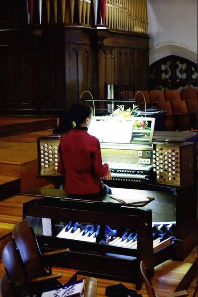 Organist Karen Beaumont Launches Series at St. Hedwig