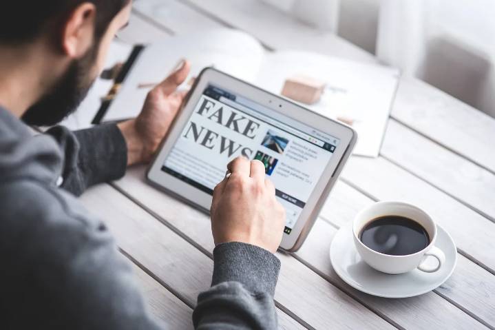 Police register FIR against social media user for spreading fake news in Handwara