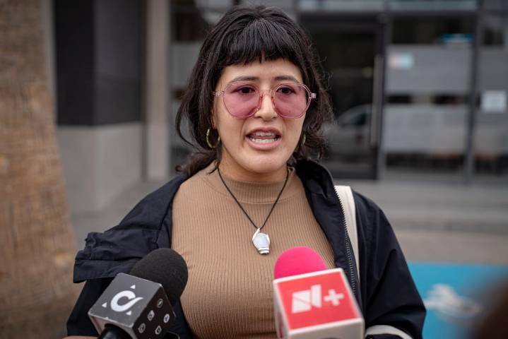 Pide a autoridades cubran gastos médicos de sus padres atropellados por una patrulla municipal