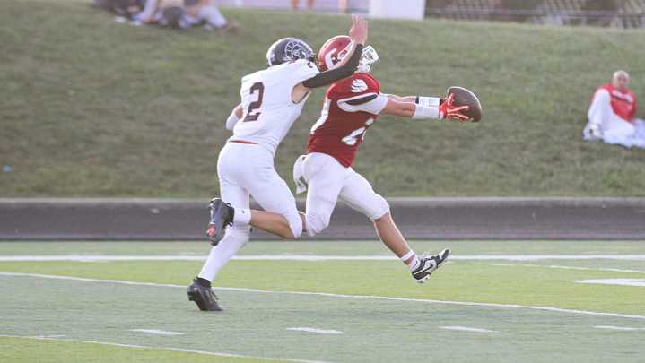 Coldwater falls to Hastings in Interstate 8 nailbiter on Senior Night