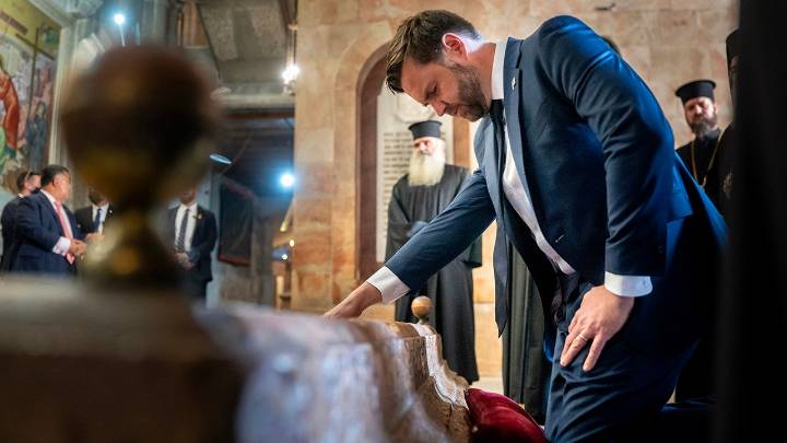 JD Vance calls Church of the Holy Sepulchre visit in Israel 'amazing blessing'