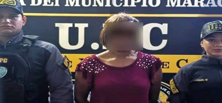 Zulia| Detienen a una mujer por mantener amarrado y en total abandono a un canino
