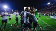 Cruz Azul amarga el homenaje a Nahuel Guzmán con empate agónico en el Volcán