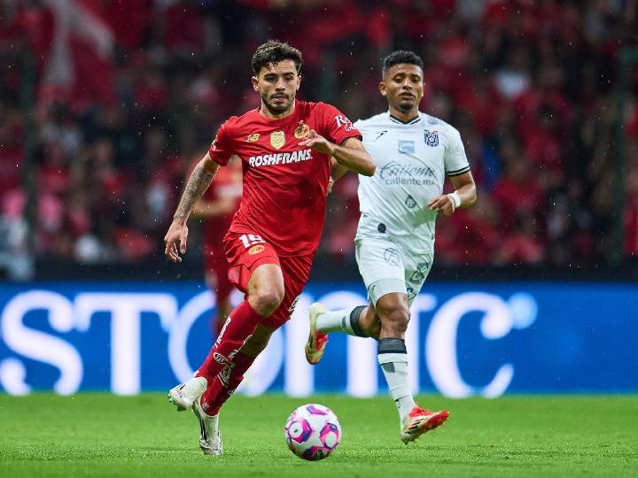 Diablos Rojos golea para mantener su marcha imperial en la Liga MX
