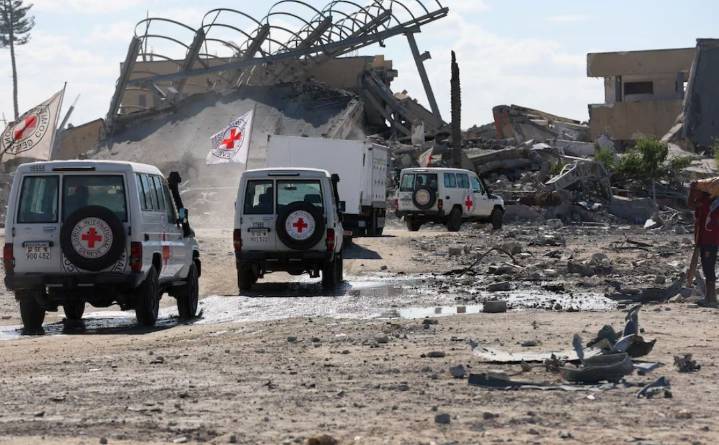 Cruz Roja se prepara para recoger nuevos cuerpos de rehenes israelíes en Gaza
