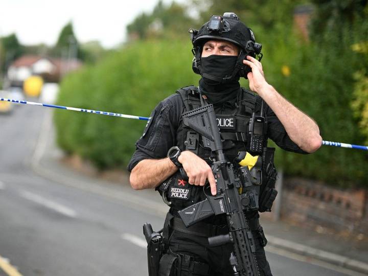 2 victims of Manchester attack hit by police gunfire: authorities