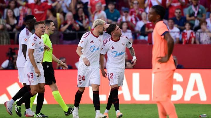 Barcelona sufre una inesperada derrota y el Real Madrid toma el liderato de la LaLiga