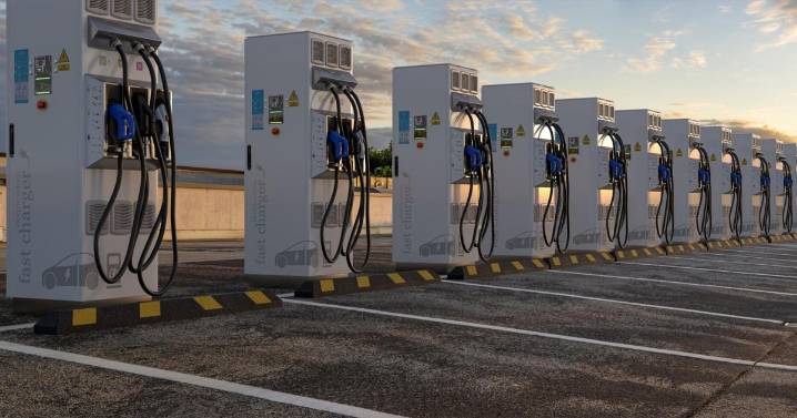 Arizona’s EV charging network moving forward after months of delays