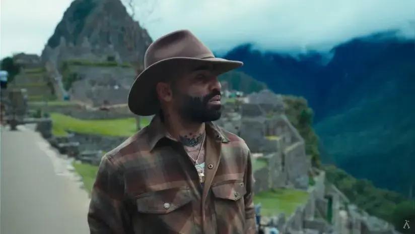Arcángel queda impactado con la energía de Machu Picchu y asegura que le cambió la vida: “Valió la pena”