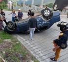 Vehículo volcó en vía principal de El Jarillo: al menos un herido