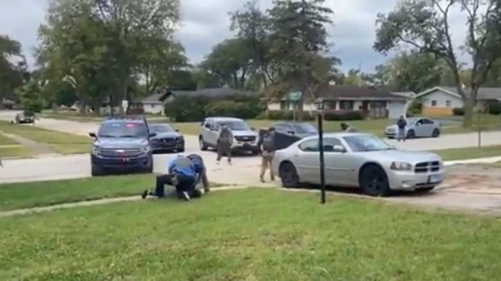 Denuncian brutalidad del ICE en Chicago: ocho agentes detuvieron con fuerza extrema a una niña de 15 años