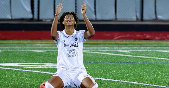 Titans' Schaerdel predicts, provides game winner to beat Lancers for region title