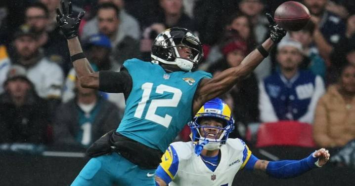 Thursday's NFL notebook: Jaguars rookie Hunter has knee injury