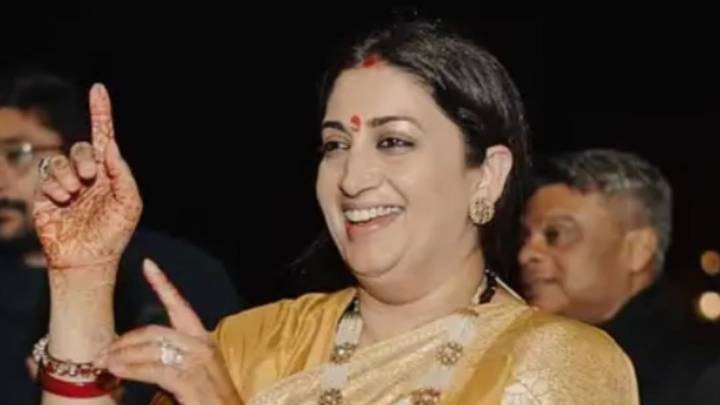 Smriti Irani makes runway comeback after 26 years with symbolic walk. Watch
