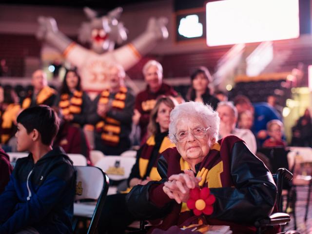 Sister Jean Dolores Schmidt, centenarian chaplain at Loyola, dies at 106