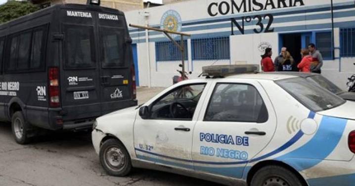 Investigan un violento robo armado en Cipolletti: desvalijaron una casa y se llevaron dos autos