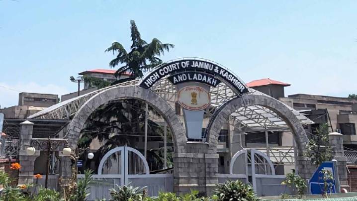 Jammu Kashmir: HC Upholds GST Action Against 10 Textile Firms