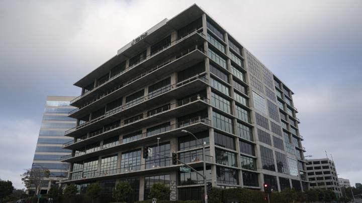 Police arrest man accused of making online threats to TikTok HQ in Culver City
