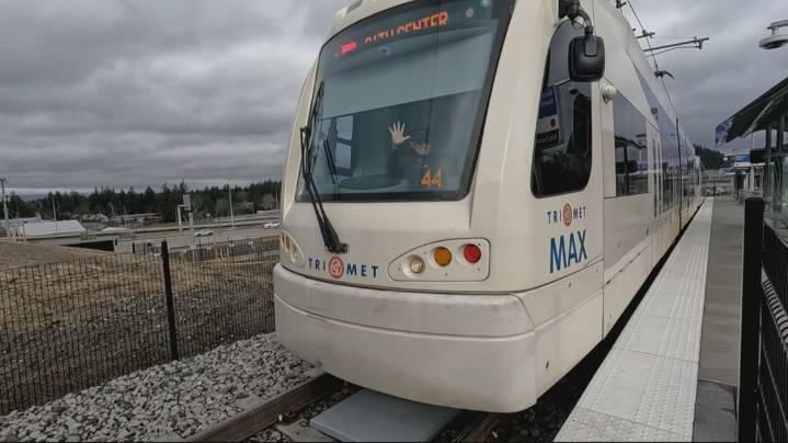 MAX Red Line to Portland Airport closed until Saturday