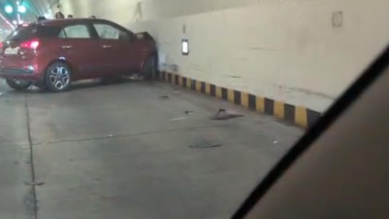 Speeding car crashes at Mumbai Coastal Road tunnel