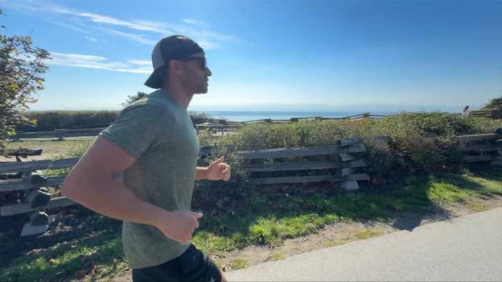 Marathon mission: Victoria runner raises money for friend battling ALS