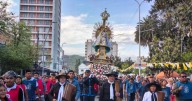 Peregrinos colman las calles de la capital en honor a su Santa Patrona