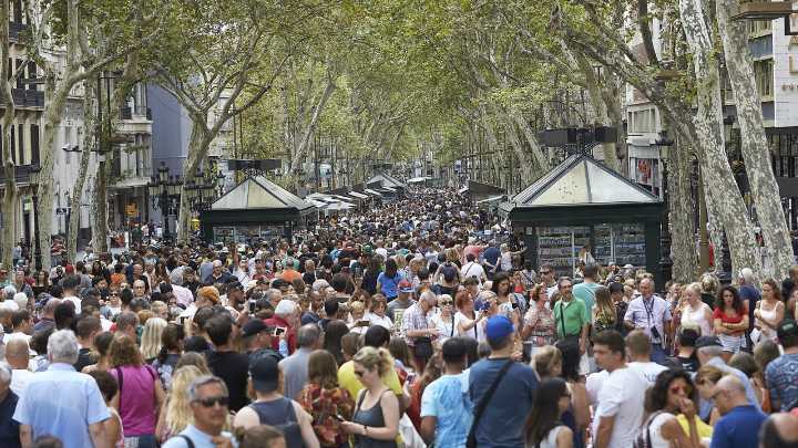Los catalanes rechazan la política lingüística oficial y defienden el bilingüismo