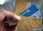 Debía $800.000 de la tarjeta, no pudo pagar y una jueza lo condenó a pagar una fortuna