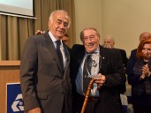 El periodista José Ignacio López fue reconocido por la dirigencia empresaria