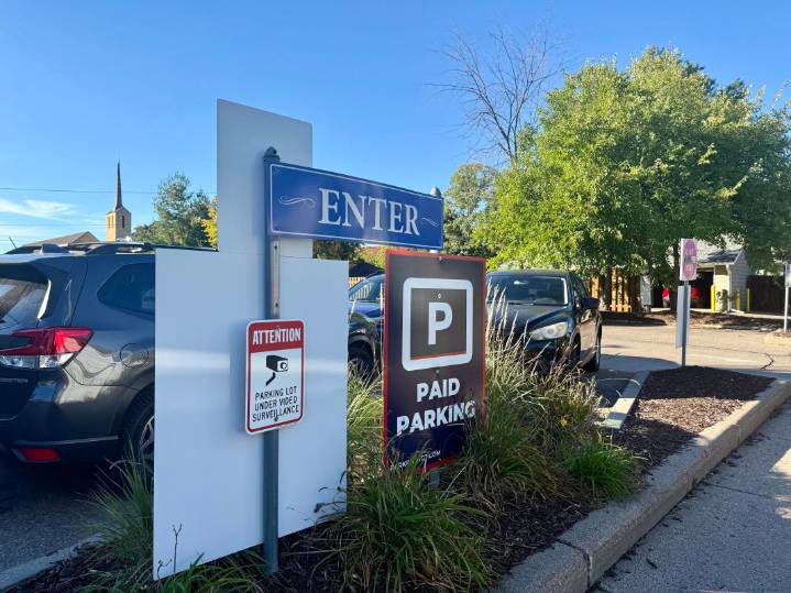 Paid parking implemented at St. Paul's prime Grand and Victoria lot