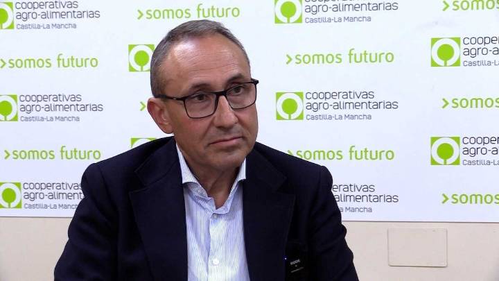 Cooperativas CLM propone salvar tierras sin relevo gestionándolas desde el sector