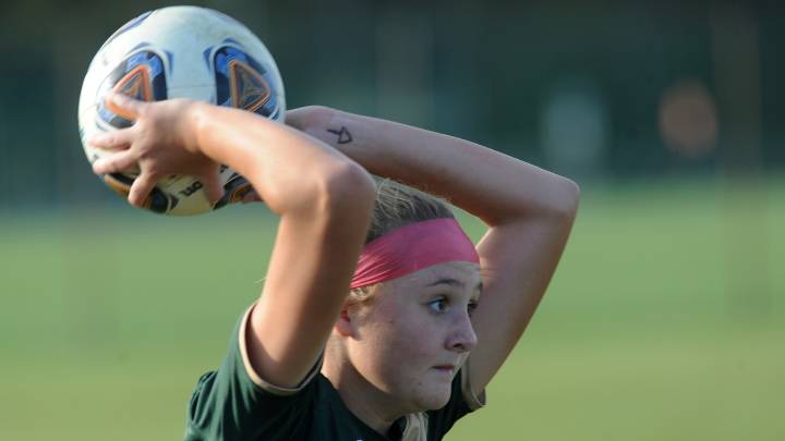 Schalick defeats Clayton - Girls soccer recap
