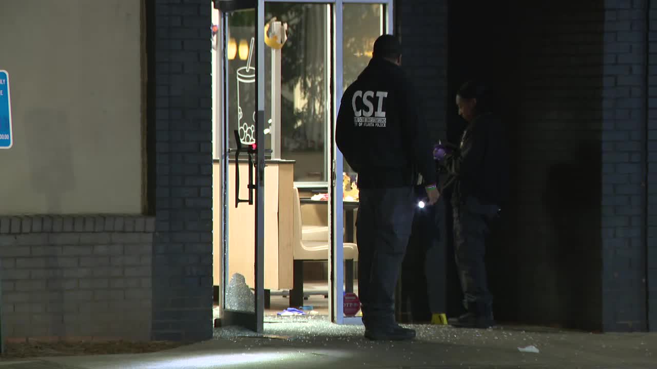 Moreland Avenue shooting leaves woman injured, under investigation
