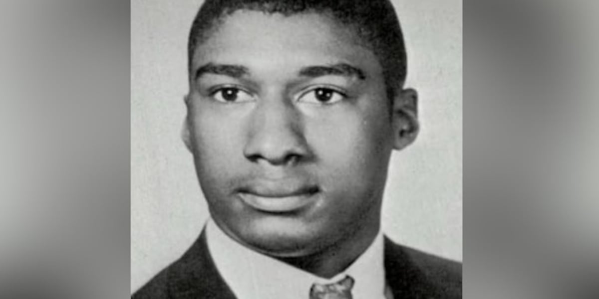 Would-be Wichita State football opponent remembers somber moments following 1970 plane crash.