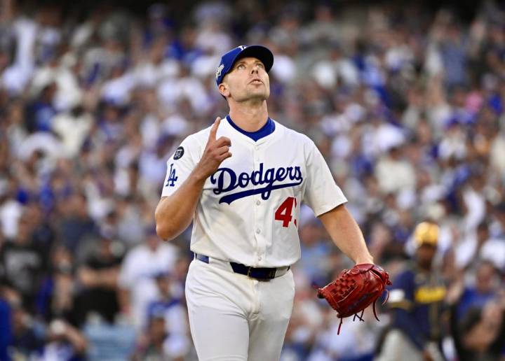 Dodgers’ bullpen comes through against Brewers for 3