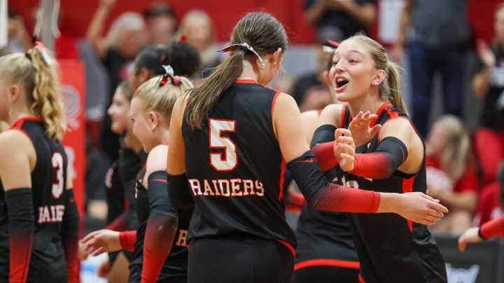See the photos! Santa Fe volleyball moves on in FHSAA playoffs