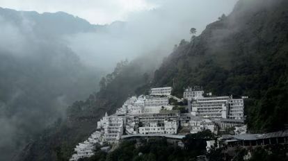 Mata Vaishno Devi Yatra Suspended for Three Days Amid Weather Advisory