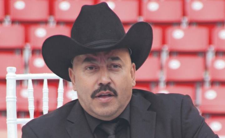 Lupillo Rivera prepara acción penal y civil contra Belinda