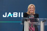 Video y galería.- Acude Maru a celebración de 25 años de Jabil